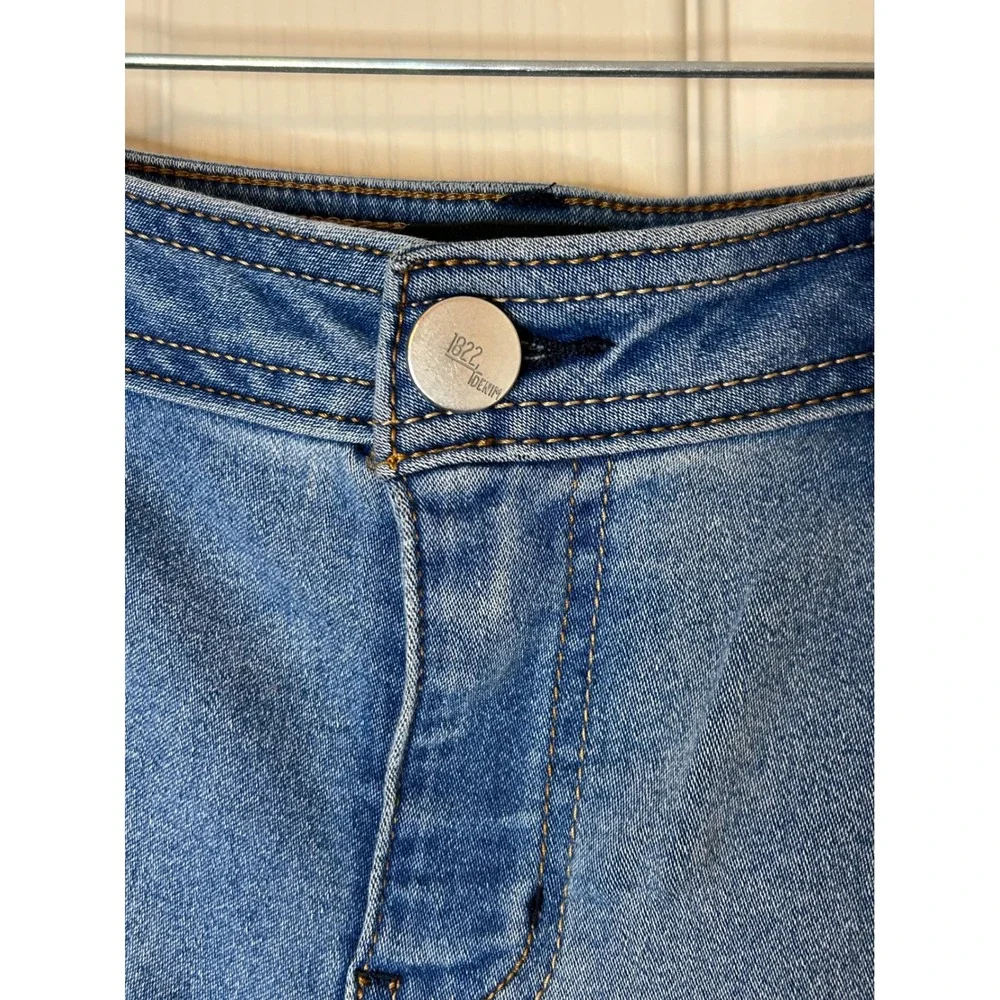 1822 Denim Womens Size 8 Medium Wash Wide Leg Cropped High Rise Jeans Blue